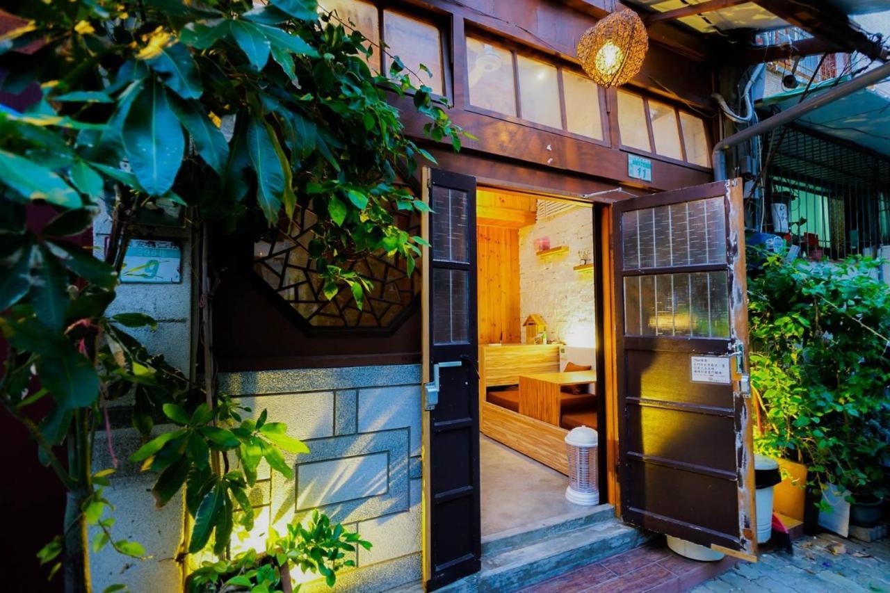 捉鳳凰 台南百年老宅包棟導覽民宿系列catchphoenix Centennial Guesthouse Exterior foto