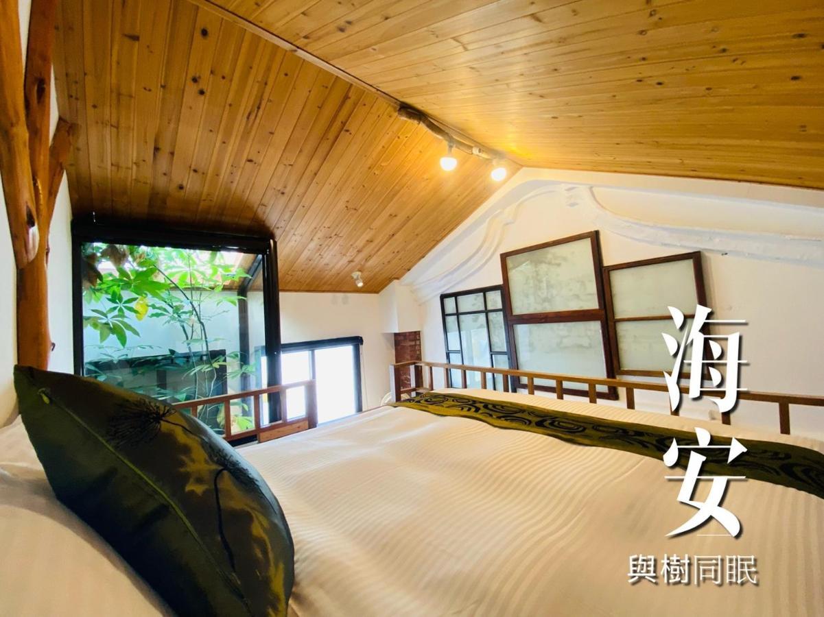 捉鳳凰 台南百年老宅包棟導覽民宿系列catchphoenix Centennial Guesthouse Exterior foto