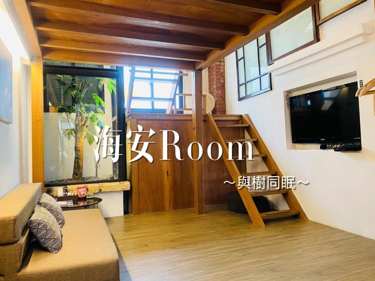 捉鳳凰 台南百年老宅包棟導覽民宿系列catchphoenix Centennial Guesthouse Exterior foto